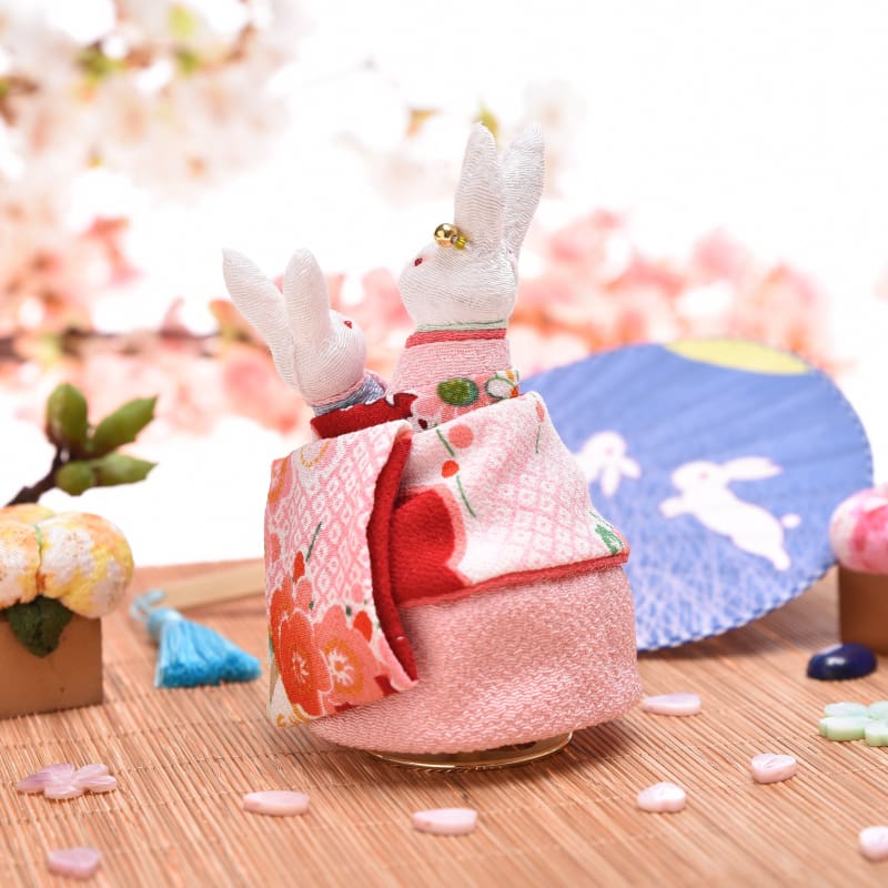 Oyako Kimono Rabbit Music Doll