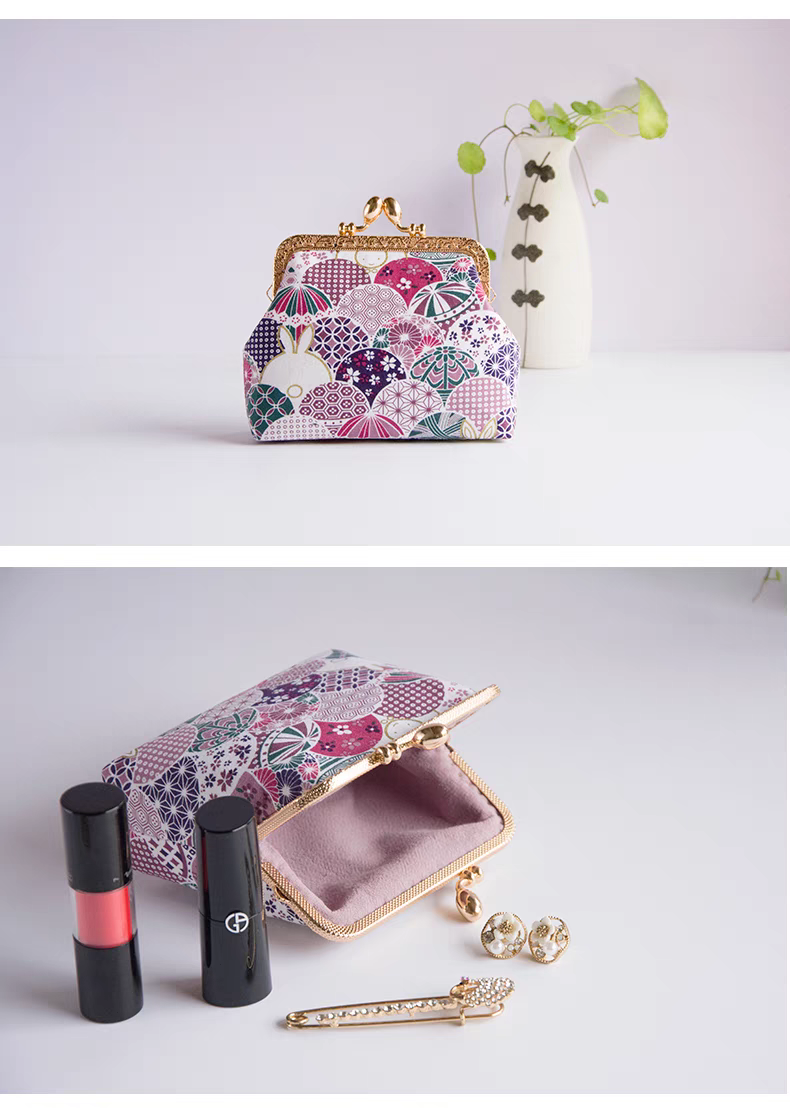 Japanese Motifs Hiding Rabbit Coin Purse