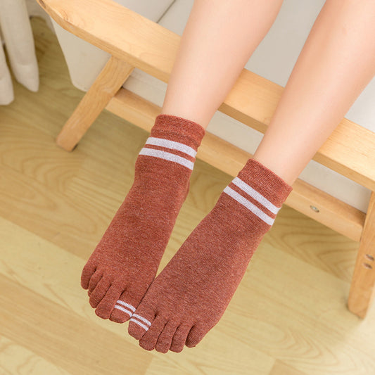Women Striped Ankle Toe Socks